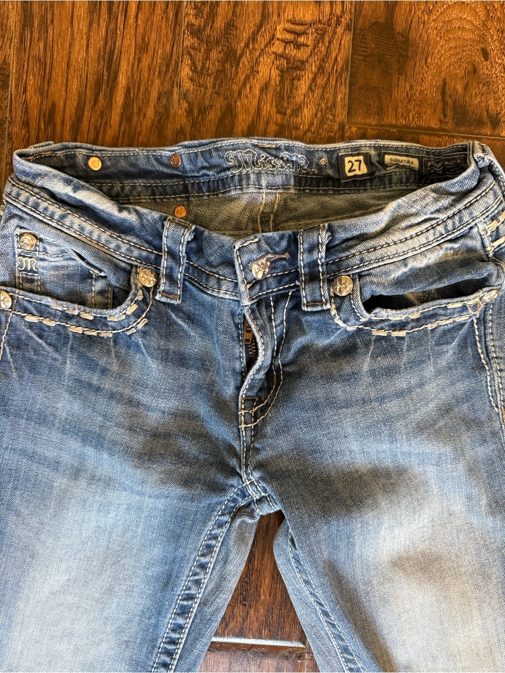 Miss Me Signature Light Blue Straight Leg Jeans Embellished Back Pockets,size 27 - Picture 5 of 9